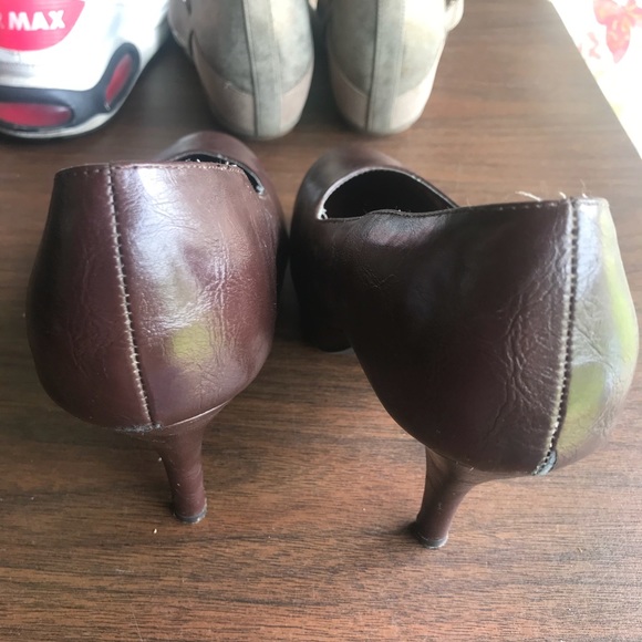 Shoes - Picture 3 of 4